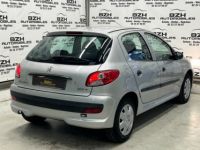 Peugeot 206 + 1.1 60CH URBAN 5P - <small></small> 5.990 € <small>TTC</small> - #4