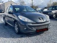 Peugeot 206 + 1.1 Bassis - <small></small> 4.950 € <small>TTC</small> - #1