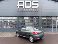 Peugeot 206 1.1 75ch 5p - <small></small> 7.990 € <small>TTC</small> - #11