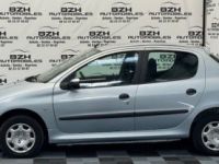 Peugeot 206 1.1 XR 5P - <small></small> 5.490 € <small>TTC</small> - #3