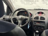 Peugeot 206 1.1 XR 5P - <small></small> 5.490 € <small>TTC</small> - #8