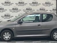 Peugeot 206 1.1 XR PRESENCE 3P * VITRE + RÉTRO ELEC * - <small></small> 5.490 € <small>TTC</small> - #2