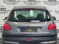 Peugeot 206 1.1 XR PRESENCE 3P * VITRE + RÉTRO ELEC * - <small></small> 5.490 € <small>TTC</small> - #4