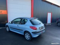 Peugeot 206 1.4 I 75cv Clim payement 4 fois boîte auto GPS car play camera de recul cuir alcantara - <small></small> 3.590 € <small>TTC</small> - #2