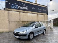 Peugeot 206 1.4i 75Ch - <small></small> 3.490 € <small>TTC</small> - #1