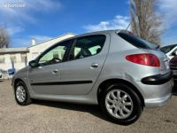 Peugeot 206 1.6 16V XT PREMIUM BAA 5P - <small></small> 3.990 € <small>TTC</small> - #9