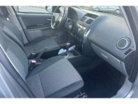 Peugeot 206 1.6e 16v Executive BVA - <small></small> 6.990 € <small>TTC</small> - #8