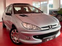 Peugeot 206 1l6 Essence 110 Ch Toit Ouvrant - <small></small> 6.990 € <small></small> - #2