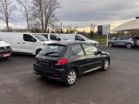 Peugeot 206 206+ 70CH 1.4 HDi CLIM URBAN 3P - DISTRIBUTION OK GTIE 12 MOIS - <small></small> 4.490 € <small>TTC</small> - #3