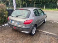 Peugeot 206 3/5 portes (1.4 i 75CV - <small></small> 2.990 € <small>TTC</small> - #12