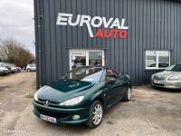 Peugeot 206 CC 2.0 16v 136ch roland garros - <small></small> 5.990 € <small>TTC</small> - #1