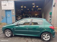 Peugeot 206 roland garros 1.4 i essence 75 boite automatique - <small></small> 4.590 € <small>TTC</small> - #1