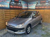 Peugeot 206 XT 1.4i 75CH - <small></small> 3.990 € <small>TTC</small> - #1