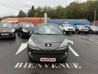 Peugeot 207  1.4 VTi 16v Premium 5p - <small></small> 5.490 € <small>TTC</small> - #1