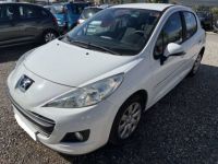 Peugeot 207 1.4 16v Premium 2-Tronic 5p - <small></small> 7.490 € <small>TTC</small> - #1