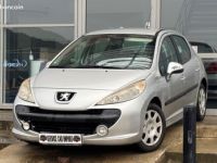 Peugeot 207 1.4 VTi 16v 95ch Pack - <small></small> 4.490 € <small>TTC</small> - #1