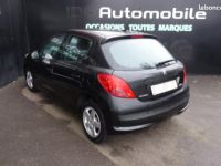 Peugeot 207 1.4 VTi 16V 95ch Trendy - <small></small> 3.990 € <small>TTC</small> - #19