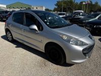 Peugeot 207 1.4 vti 95 CV FINITON 64 - <small></small> 3.490 € <small>TTC</small> - #2