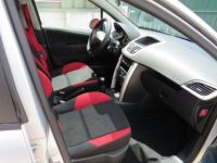 Peugeot 207 1.4 VTI 95 SERIE 64 5P - <small></small> 4.990 € <small>TTC</small> - #9