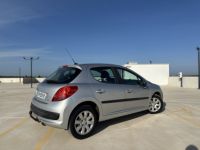 Peugeot 207 1.4 VTi 95ch PREMIUM PACK - <small></small> 4.100 € <small>TTC</small> - #2