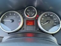 Peugeot 207 1.4i 16v 90ch (6 cv) 5 portes BVM5 Gris Urban 2006 + 94000KM CLIM GARANTIE - <small></small> 5.500 € <small>TTC</small> - #12