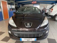 Peugeot 207 1.6 16v Feline - <small></small> 7.990 € <small>TTC</small> - #2