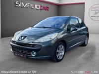 Peugeot 207 1.6 VTi 16V 120ch Premium Pack Automatique / Panoramique - <small></small> 5.990 € <small>TTC</small> - #2