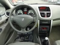 Peugeot 207 1.6e 16v 120ch Griffe - <small></small> 4.990 € <small>TTC</small> - #8