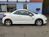 Peugeot 207 CC 1.6 HDI 110 Série 64 - <small></small> 8.490 € <small>TTC</small> - #8