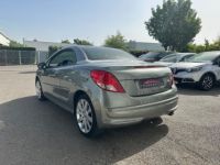 Peugeot 207 CC 1.6 VTi 120ch Sport RÉGULATEUR + CLIM AUTO BIZONE + RADARS DE RECUL + CHAINE DE DISTIB - <small></small> 4.980 € <small>TTC</small> - #4