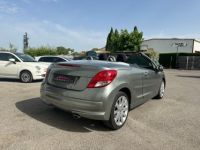 Peugeot 207 CC 1.6 VTi 120ch Sport RÉGULATEUR + CLIM AUTO BIZONE + RADARS DE RECUL + CHAINE DE DISTIB - <small></small> 4.980 € <small>TTC</small> - #22