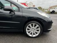 Peugeot 207 CC 1.6 VTi 16V 120ch Sport - <small></small> 8.990 € <small>TTC</small> - #17