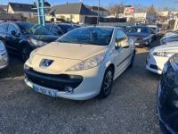 Peugeot 207 CC 1.6i 16V Griffe A - <small></small> 3.990 € <small>TTC</small> - #1