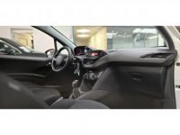 Peugeot 208 1.0 VTi 68 / 5 PLACES / REGULATEUR / IDEAL JEUNE CONDUCTEUR - <small></small> 7.290 € <small>TTC</small> - #12