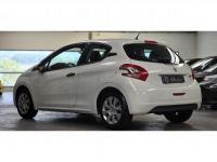 Peugeot 208 1.0 VTi 68 / 5 PLACES / REGULATEUR / IDEAL JEUNE CONDUCTEUR - <small></small> 7.290 € <small>TTC</small> - #24