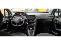 Peugeot 208 1.0 VTi 68 / 5 PLACES / REGULATEUR / IDEAL JEUNE CONDUCTEUR - <small></small> 7.290 € <small>TTC</small> - #43