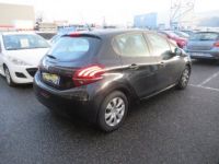 Peugeot 208 1.2  82ch SetS BVM5 LIKE - <small></small> 8.490 € <small>TTC</small> - #4