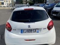 Peugeot 208 1.2 110CH FELINE S&S EAT6 5CV 5P - <small></small> 9.990 € <small>TTC</small> - #6