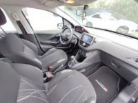 Peugeot 208 1.2 82 Active 96000kms - <small></small> 6.490 € <small>TTC</small> - #23