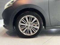 Peugeot 208 1.2 82 Allure - <small></small> 8.490 € <small>TTC</small> - #20