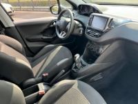 Peugeot 208 1.2 82CH STYLE 5P - <small></small> 8.490 € <small>TTC</small> - #2