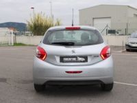 Peugeot 208 1.2 active 5p - garantie 12 mois - <small></small> 5.990 € <small>TTC</small> - #4