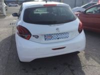 Peugeot 208 1.2 LIKE - <small></small> 8.990 € <small>TTC</small> - #12