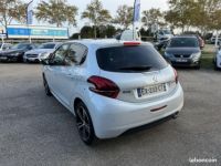 Peugeot 208 1.2 puretech 110 ch gt line -toit pano -camera-xenon- balnc nacrer - <small></small> 8.990 € <small>TTC</small> - #4