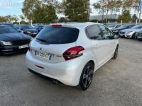 Peugeot 208 1.2 puretech 110 ch gt line -toit pano -camera-xenon- balnc nacrer - <small></small> 8.990 € <small>TTC</small> - #5