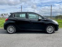 Peugeot 208 1.2 PURETECH 110ch ALLURE - <small></small> 8.490 € <small>TTC</small> - #14