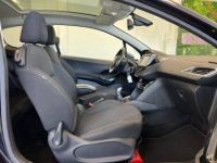 Peugeot 208 1.2 PureTech 110ch Allure S&S 3p - <small></small> 7.990 € <small>TTC</small> - #18