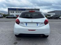 Peugeot 208 1.2 PURETECH 110CH E6.C GT LINE S&S EAT6 5P - <small></small> 11.990 € <small>TTC</small> - #7