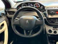 Peugeot 208 1.2 PURETECH 68CH LIKE 3P - <small></small> 8.970 € <small>TTC</small> - #17