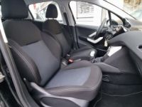 Peugeot 208 1.2 PureTech 68ch Like 5p - <small></small> 8.900 € <small>TTC</small> - #12